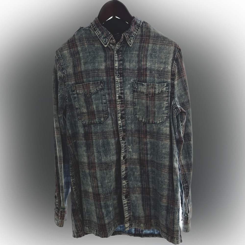 Men’s L WilliamRast, 100% cotton, distressed plaid button down in blue/red.